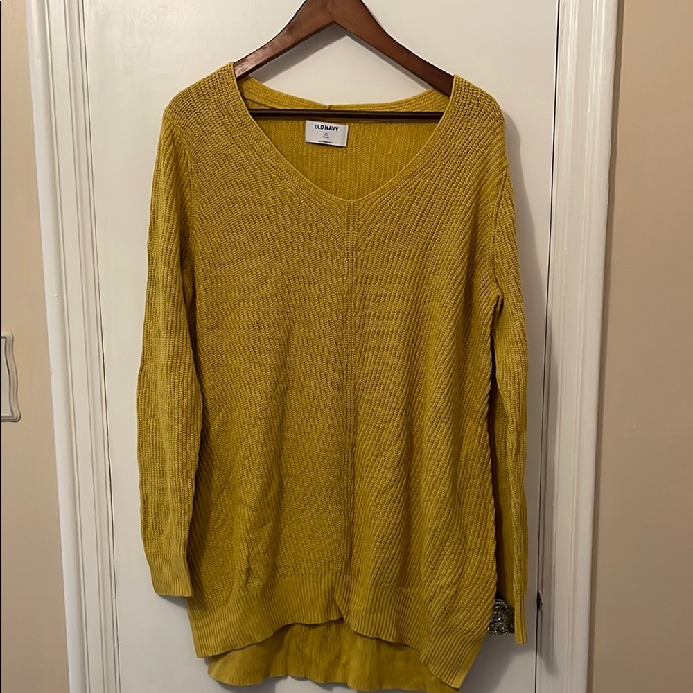 Old Navy Women's Yellow Sweater